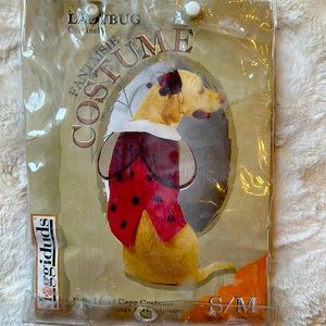 Pet lady bug costume size am/Med never worn measurements in pictures